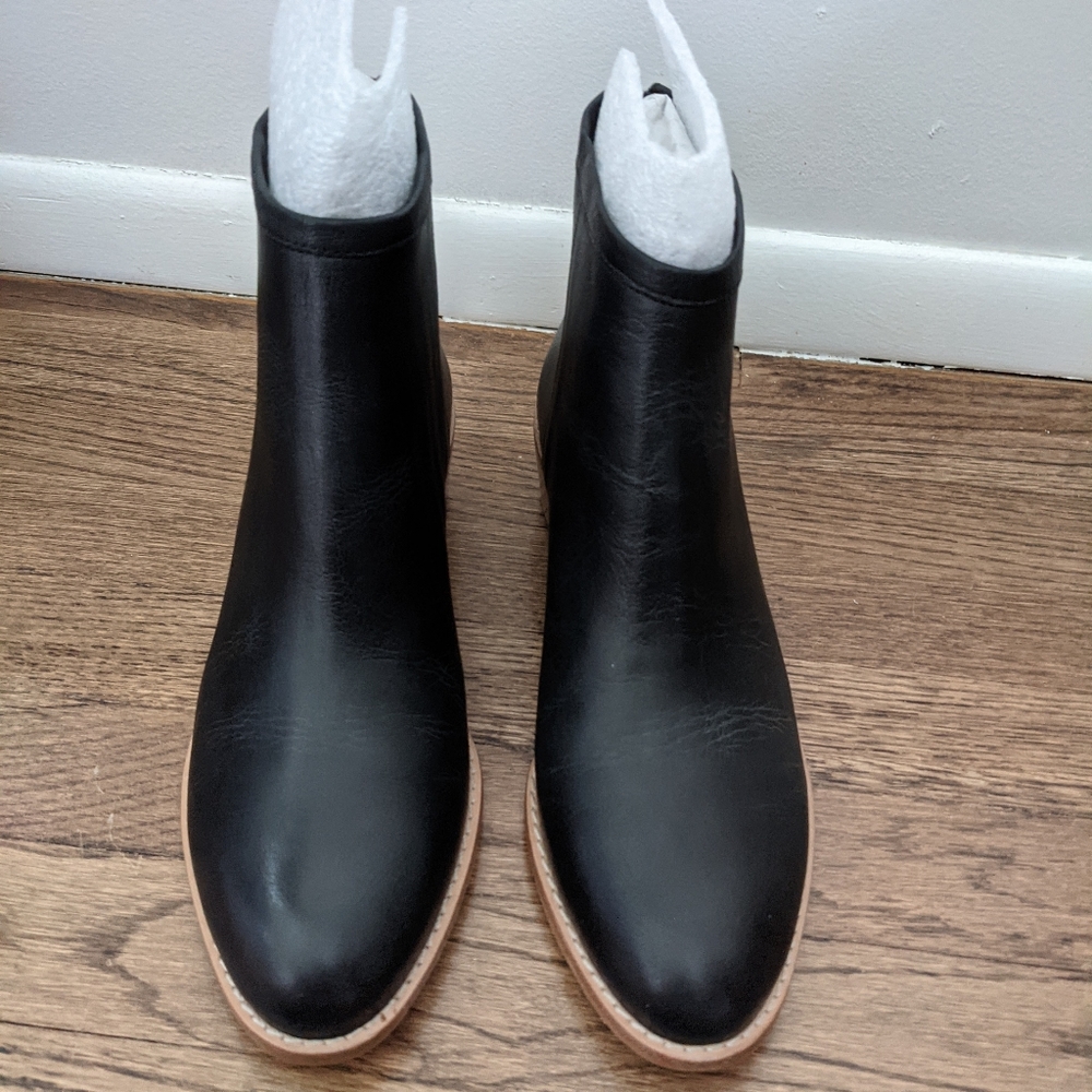 BNIB Loeffler Randall Felix Black leather boots 10